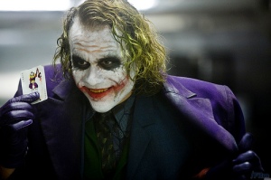 Heath Ledger interpreta al Joker